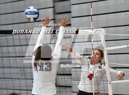 Thumbnail 1 in Mater Dei vs Sierra Canyon (Durango Fall Classic) photogallery.