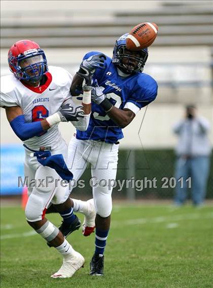 Thumbnail 1 in Aberdeen vs. Forest (MHSAA Class 3A Final) photogallery.