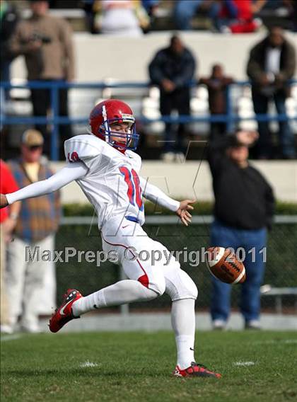 Thumbnail 3 in Aberdeen vs. Forest (MHSAA Class 3A Final) photogallery.