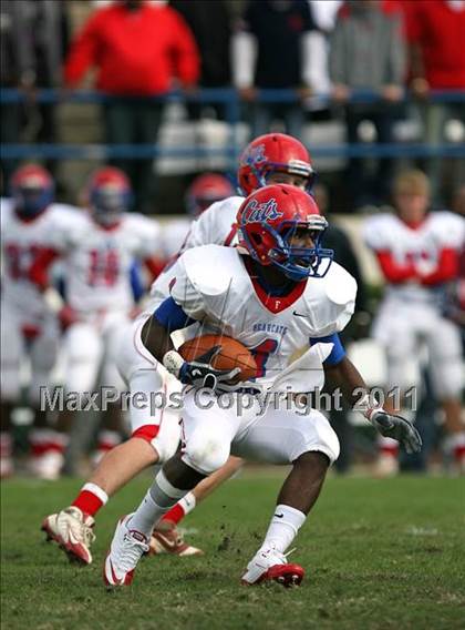 Thumbnail 2 in Aberdeen vs. Forest (MHSAA Class 3A Final) photogallery.