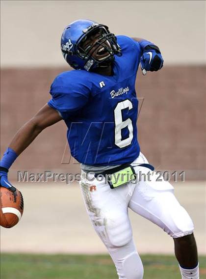 Thumbnail 1 in Aberdeen vs. Forest (MHSAA Class 3A Final) photogallery.