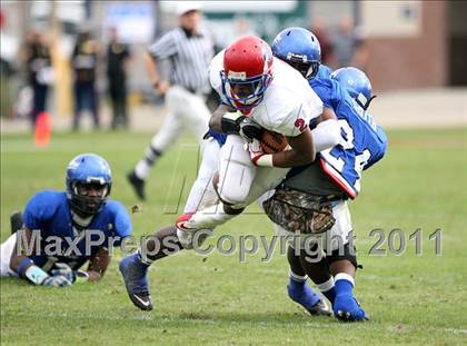 Thumbnail 3 in Aberdeen vs. Forest (MHSAA Class 3A Final) photogallery.