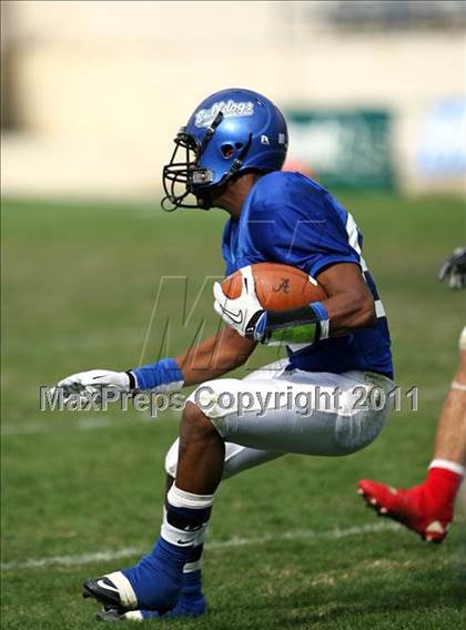 Thumbnail 2 in Aberdeen vs. Forest (MHSAA Class 3A Final) photogallery.