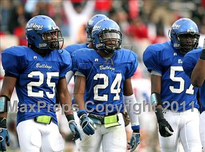 Thumbnail 3 in Aberdeen vs. Forest (MHSAA Class 3A Final) photogallery.