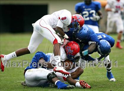Thumbnail 3 in Aberdeen vs. Forest (MHSAA Class 3A Final) photogallery.