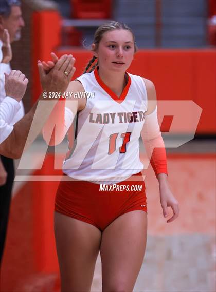 Thumbnail 3 in Brock @ Glen Rose photogallery.