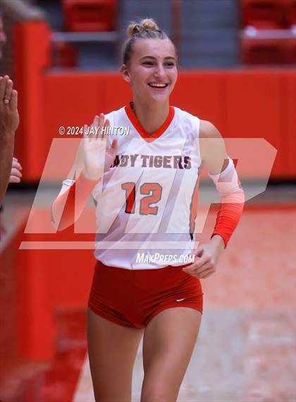 Thumbnail 1 in Brock @ Glen Rose photogallery.