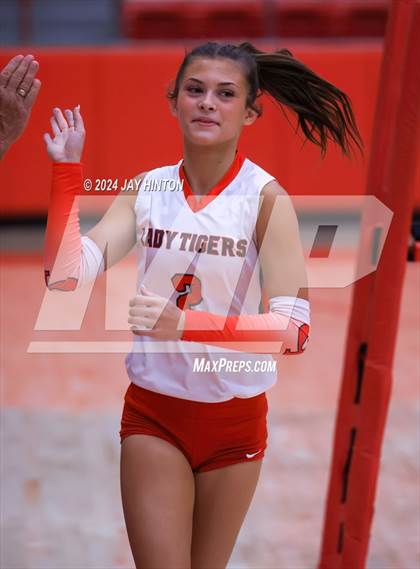 Thumbnail 1 in Brock @ Glen Rose photogallery.