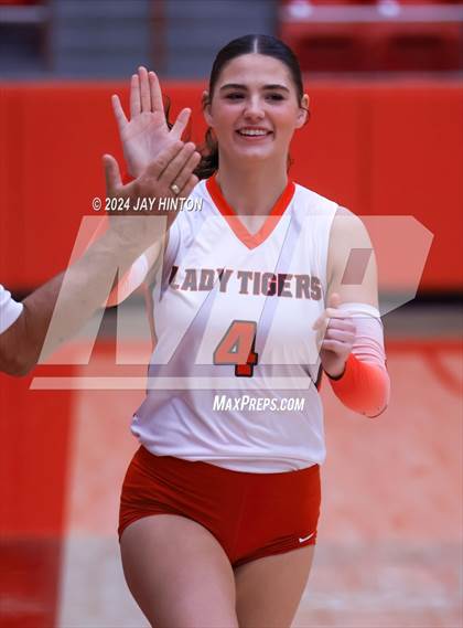 Thumbnail 3 in Brock @ Glen Rose photogallery.