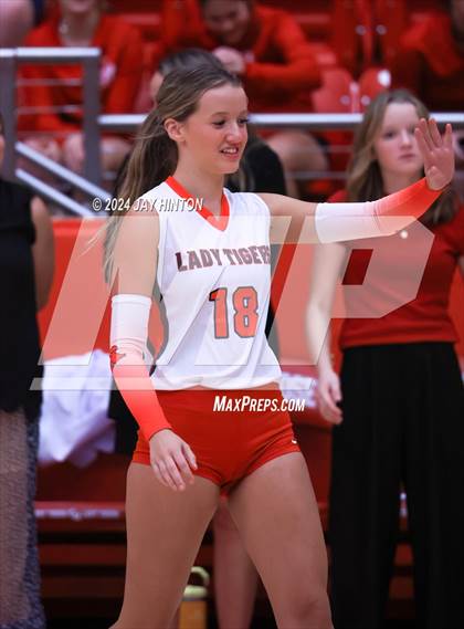 Thumbnail 2 in Brock @ Glen Rose photogallery.
