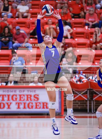 Thumbnail 3 in Brock @ Glen Rose photogallery.