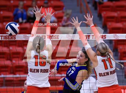 Thumbnail 3 in Brock @ Glen Rose photogallery.