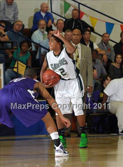 Thumbnail 3 in Sacramento vs. El Cerrito (Gridley Invitational) photogallery.
