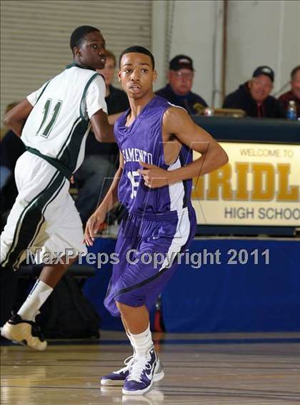 Thumbnail 3 in Sacramento vs. El Cerrito (Gridley Invitational) photogallery.