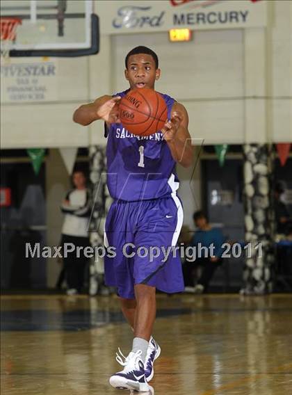 Thumbnail 3 in Sacramento vs. El Cerrito (Gridley Invitational) photogallery.