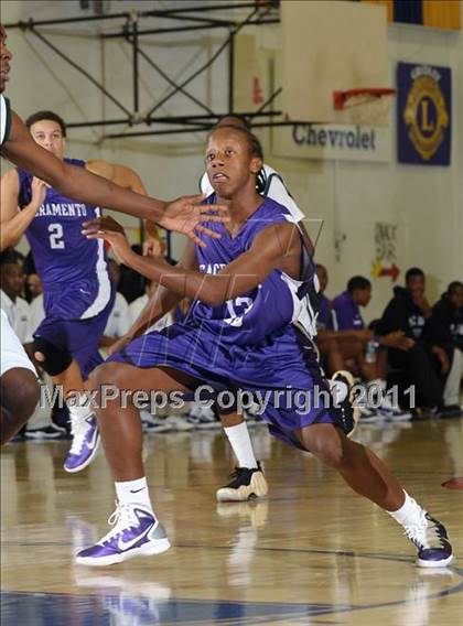 Thumbnail 3 in Sacramento vs. El Cerrito (Gridley Invitational) photogallery.