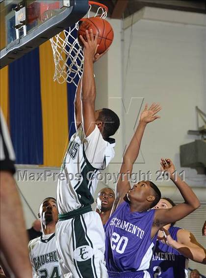 Thumbnail 1 in Sacramento vs. El Cerrito (Gridley Invitational) photogallery.