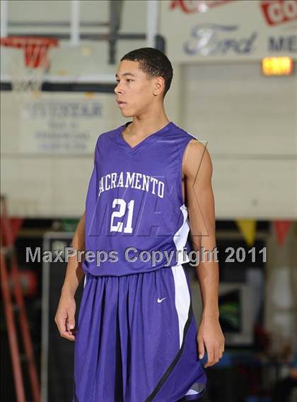 Thumbnail 3 in Sacramento vs. El Cerrito (Gridley Invitational) photogallery.