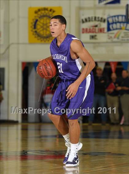 Thumbnail 3 in Sacramento vs. El Cerrito (Gridley Invitational) photogallery.