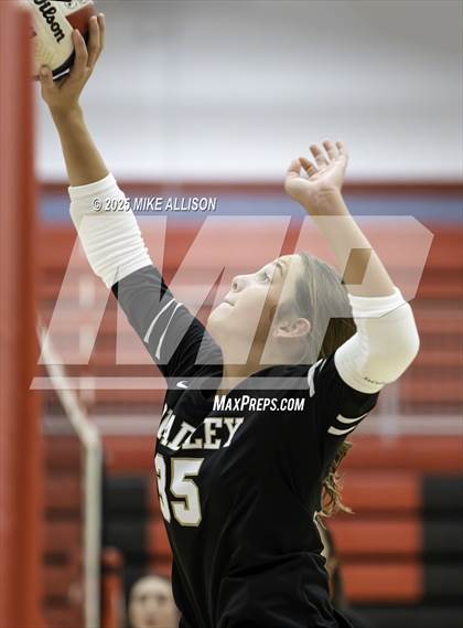 Thumbnail 3 in Bradley Central @ Ooltewah photogallery.