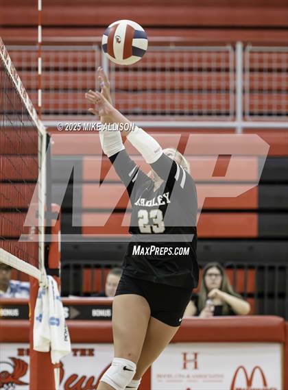 Thumbnail 1 in Bradley Central @ Ooltewah photogallery.