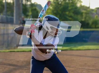 Thumbnail 1 in Lake Braddock @ South County photogallery.