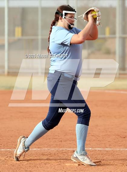 Thumbnail 2 in Deer Valley vs. Xavier College Prep photogallery.