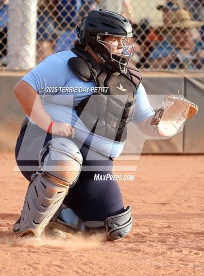 Thumbnail 2 in Deer Valley vs. Xavier College Prep photogallery.