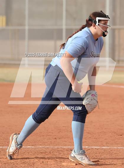 Thumbnail 3 in Deer Valley vs. Xavier College Prep photogallery.