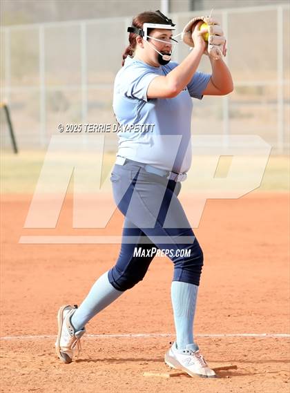 Thumbnail 3 in Deer Valley vs. Xavier College Prep photogallery.