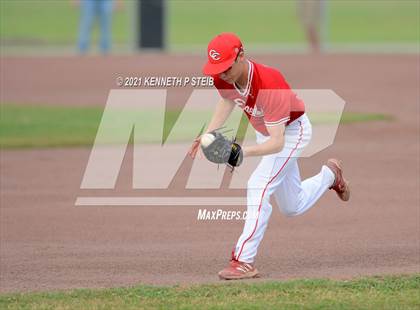Thumbnail 3 in Central Catholic vs. Central Private (LHSAA 1A Regional Playoff) photogallery.