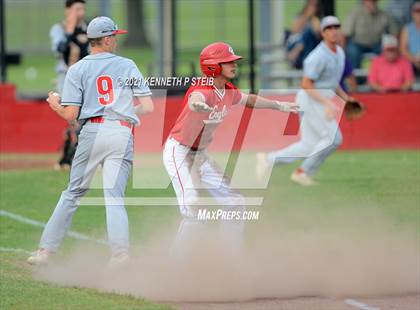 Thumbnail 1 in Central Catholic vs. Central Private (LHSAA 1A Regional Playoff) photogallery.