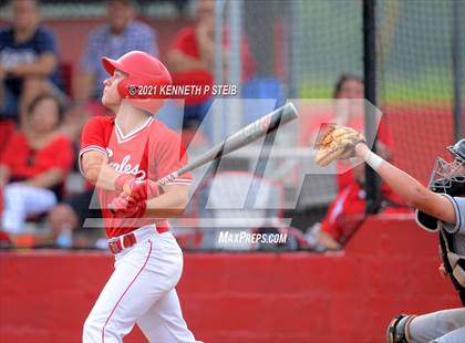 Thumbnail 2 in Central Catholic vs. Central Private (LHSAA 1A Regional Playoff) photogallery.
