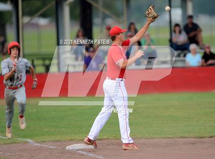 Thumbnail 1 in Central Catholic vs. Central Private (LHSAA 1A Regional Playoff) photogallery.