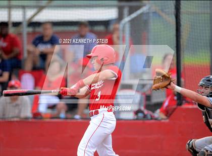 Thumbnail 1 in Central Catholic vs. Central Private (LHSAA 1A Regional Playoff) photogallery.