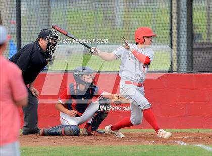 Thumbnail 1 in Central Catholic vs. Central Private (LHSAA 1A Regional Playoff) photogallery.