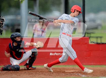 Thumbnail 1 in Central Catholic vs. Central Private (LHSAA 1A Regional Playoff) photogallery.