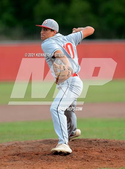 Thumbnail 1 in Central Catholic vs. Central Private (LHSAA 1A Regional Playoff) photogallery.