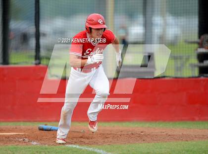 Thumbnail 2 in Central Catholic vs. Central Private (LHSAA 1A Regional Playoff) photogallery.