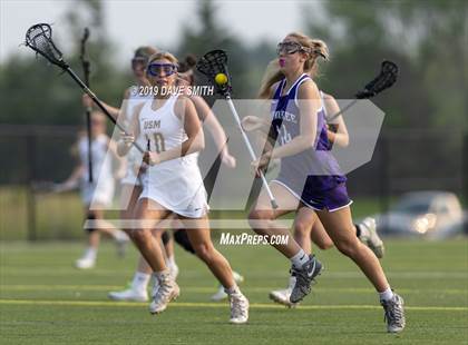 Thumbnail 3 in Waunakee vs University School of Milwaukee (WLF Round 2 Playoff) photogallery.