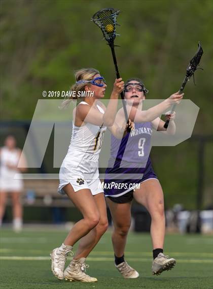 Thumbnail 2 in Waunakee vs University School of Milwaukee (WLF Round 2 Playoff) photogallery.