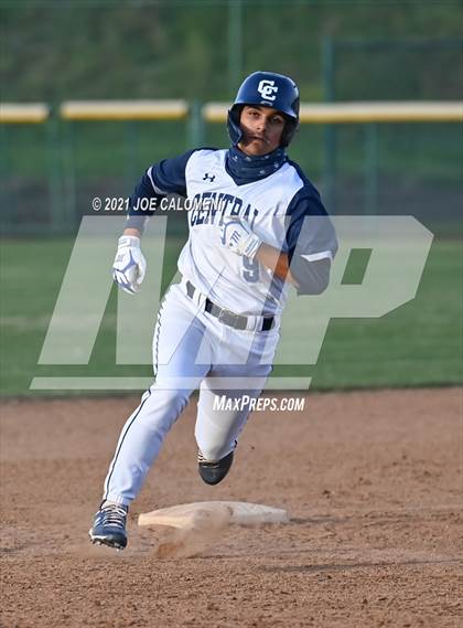 Thumbnail 3 in Pearsall @ Central Catholic photogallery.