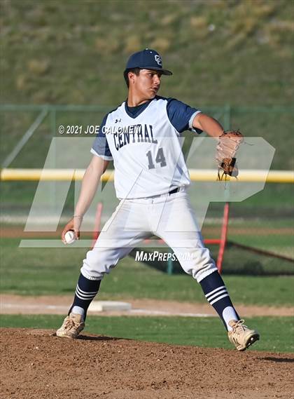 Thumbnail 1 in Pearsall @ Central Catholic photogallery.