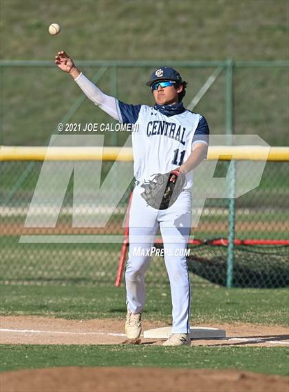 Thumbnail 3 in Pearsall @ Central Catholic photogallery.