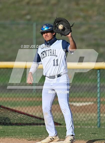 Thumbnail 3 in Pearsall @ Central Catholic photogallery.