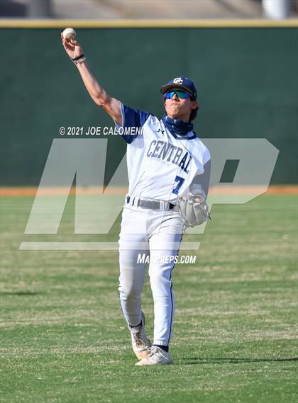 Thumbnail 3 in Pearsall @ Central Catholic photogallery.