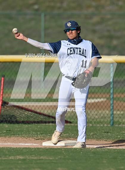 Thumbnail 3 in Pearsall @ Central Catholic photogallery.