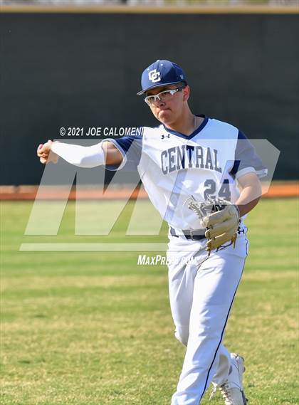 Thumbnail 2 in Pearsall @ Central Catholic photogallery.