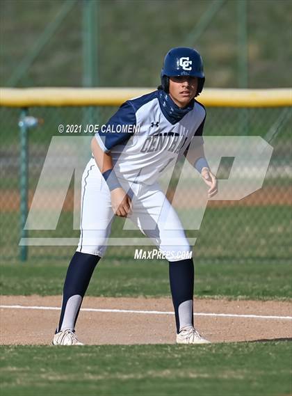 Thumbnail 1 in Pearsall @ Central Catholic photogallery.