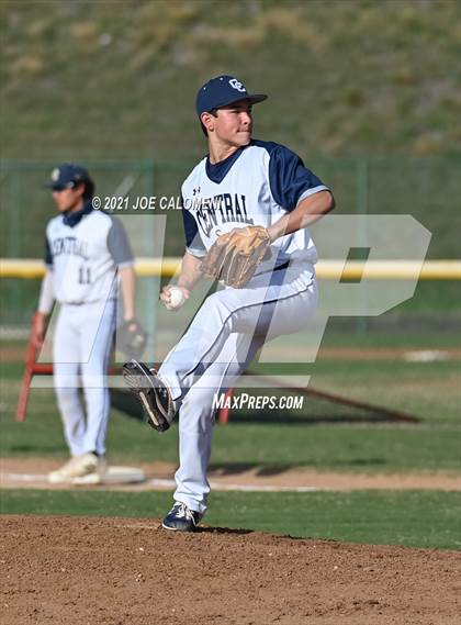 Thumbnail 1 in Pearsall @ Central Catholic photogallery.